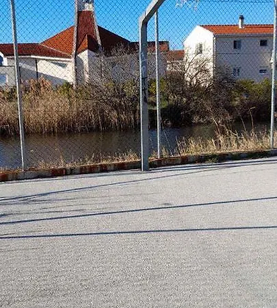Apartamento In - Dalmatien 42470 Metković